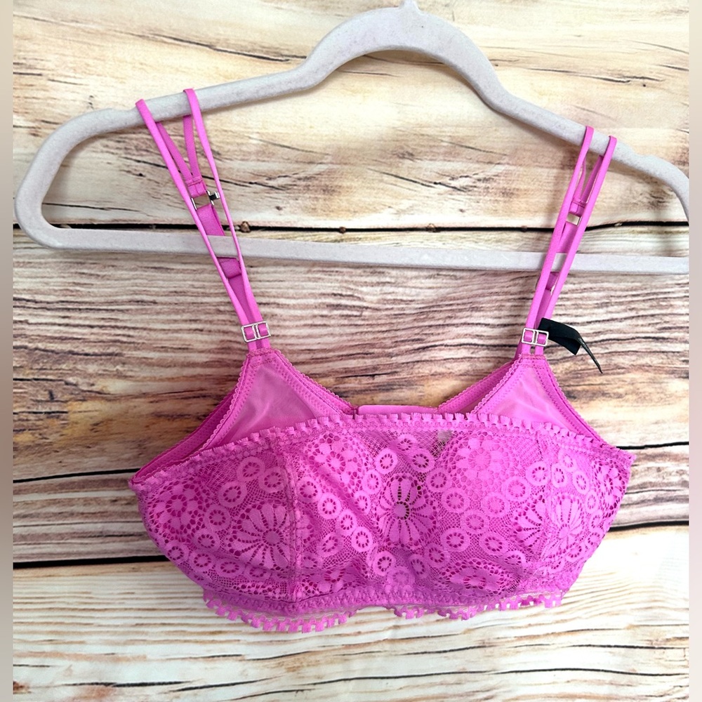 Aerie Real Power Pink Joy Floral Lace Wireless Push Up Bra Size 32C NWT